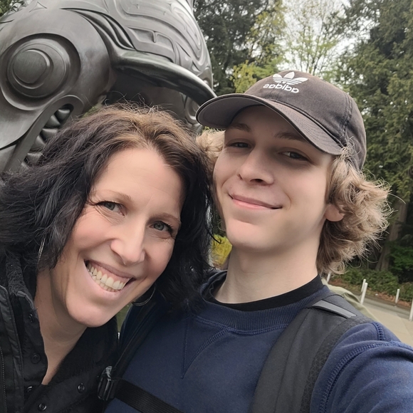 Meet your Posher, Karine - Picture 8 of 11